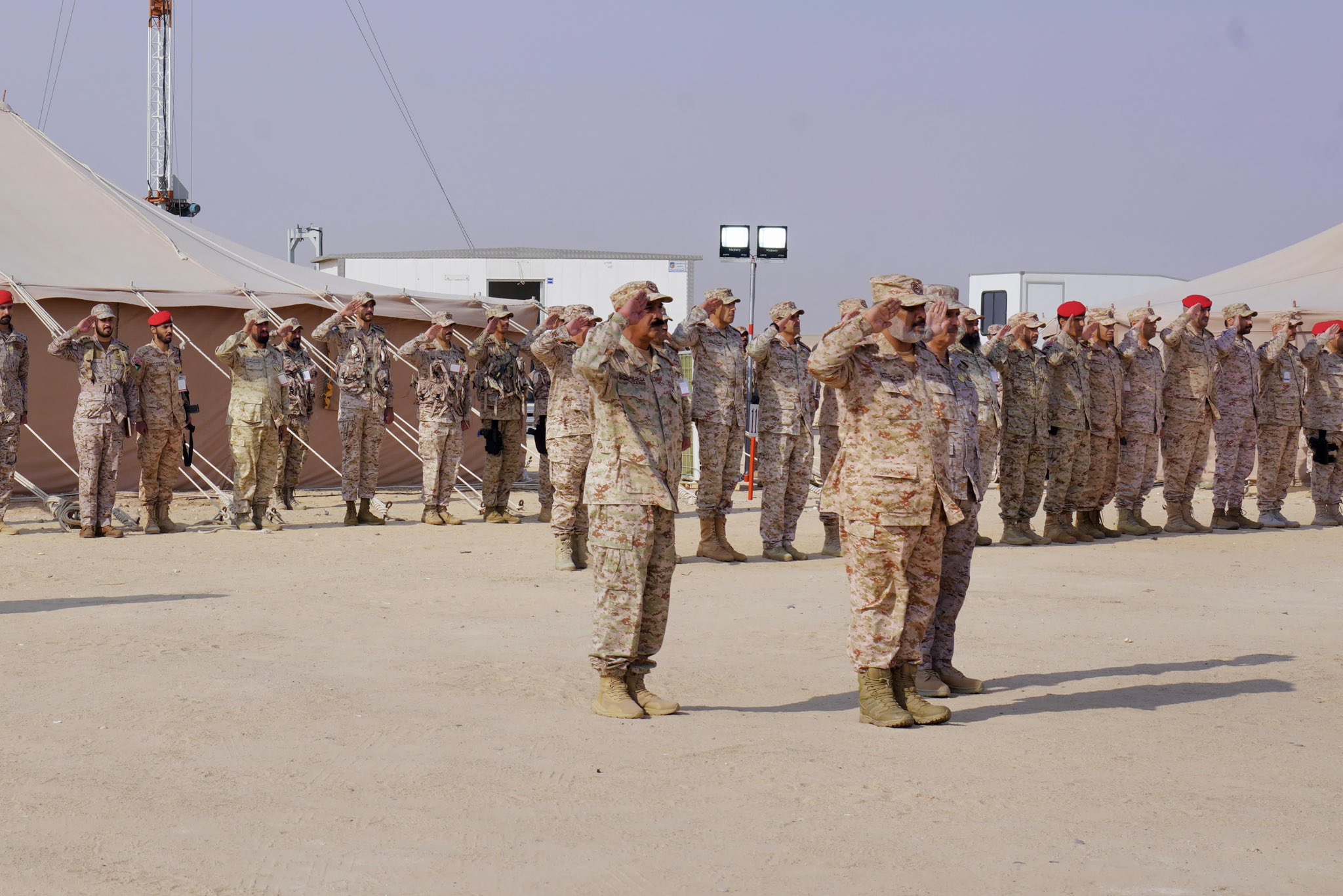 الكويت تجري مناورات عسكرية وسط تصاعد توترات مع العراق